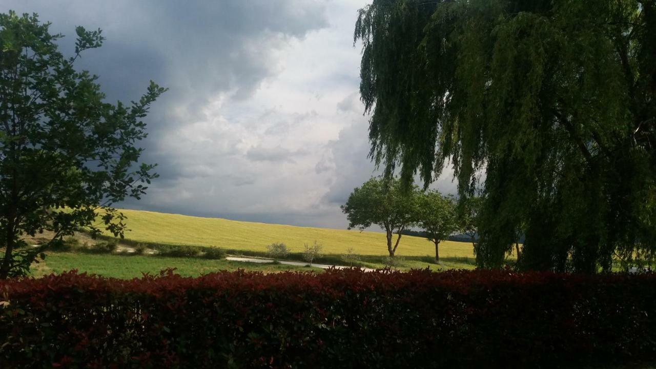Valle Del Poggio Ночера-Умбра Екстер'єр фото